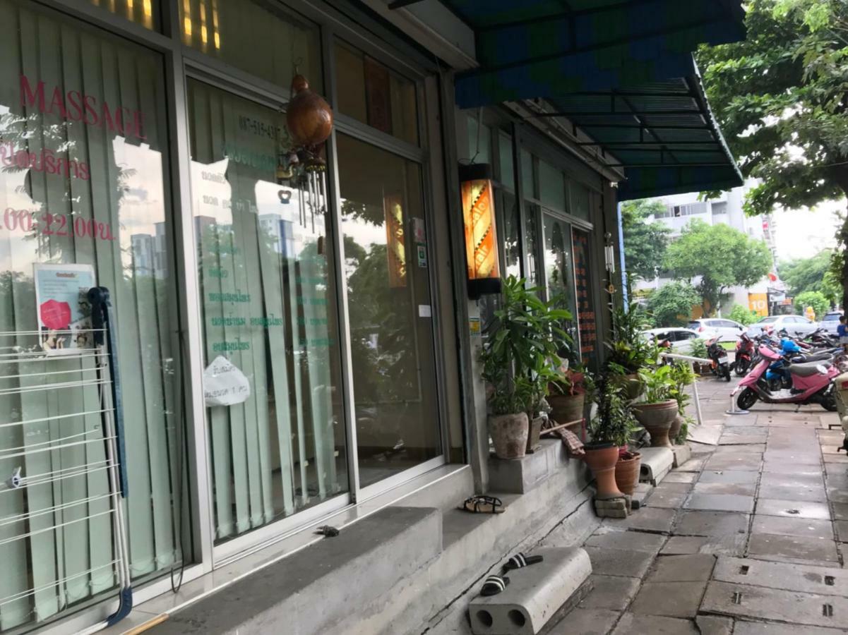 T11 Popula Condo By Prathomlerk Pak Kret Buitenkant foto