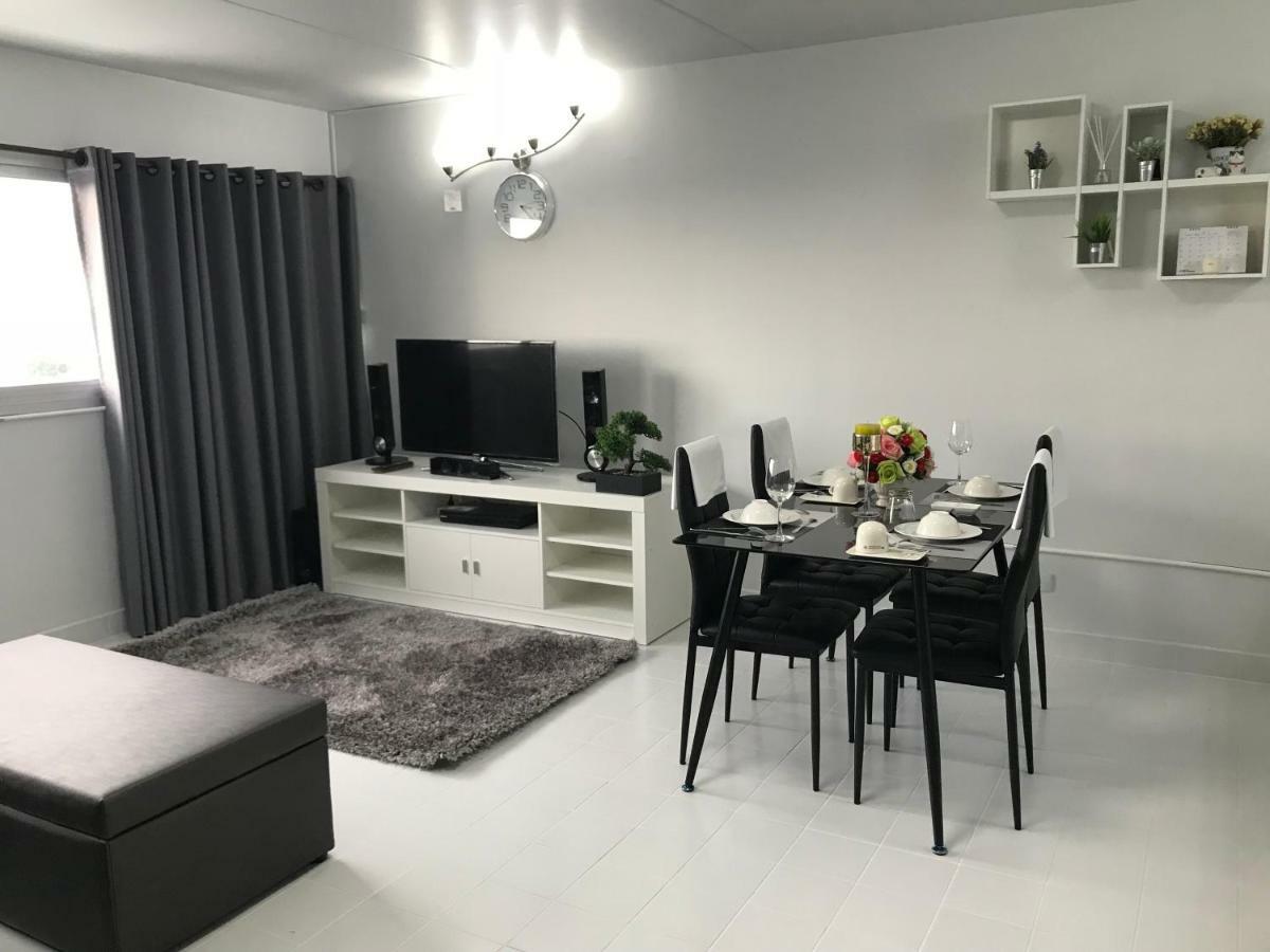 T11 Popula Condo By Prathomlerk Pak Kret Buitenkant foto
