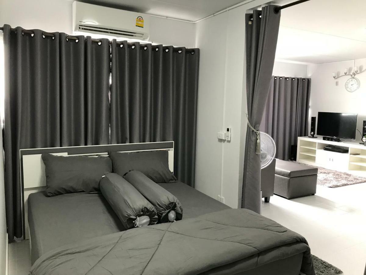 T11 Popula Condo By Prathomlerk Pak Kret Buitenkant foto