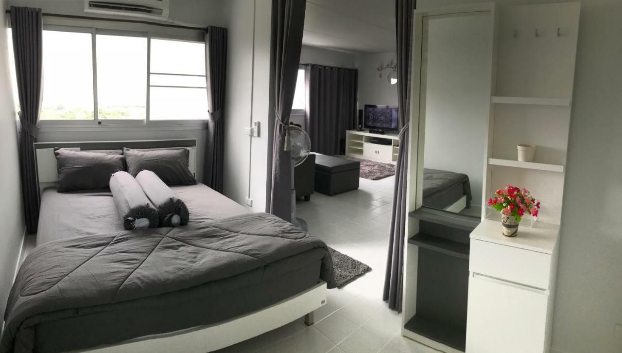 T11 Popula Condo By Prathomlerk Pak Kret Buitenkant foto