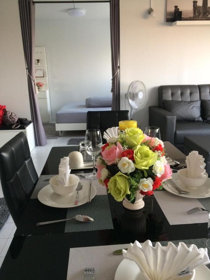 T11 Popula Condo By Prathomlerk Pak Kret Buitenkant foto